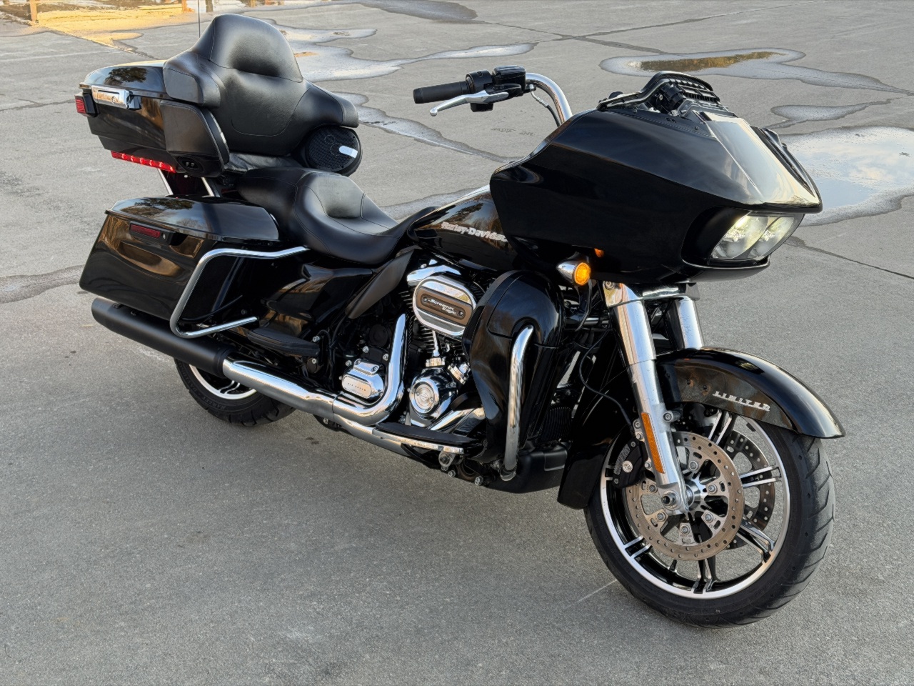 2022 Harley-Davidson FLTRK Road Glide Limited
